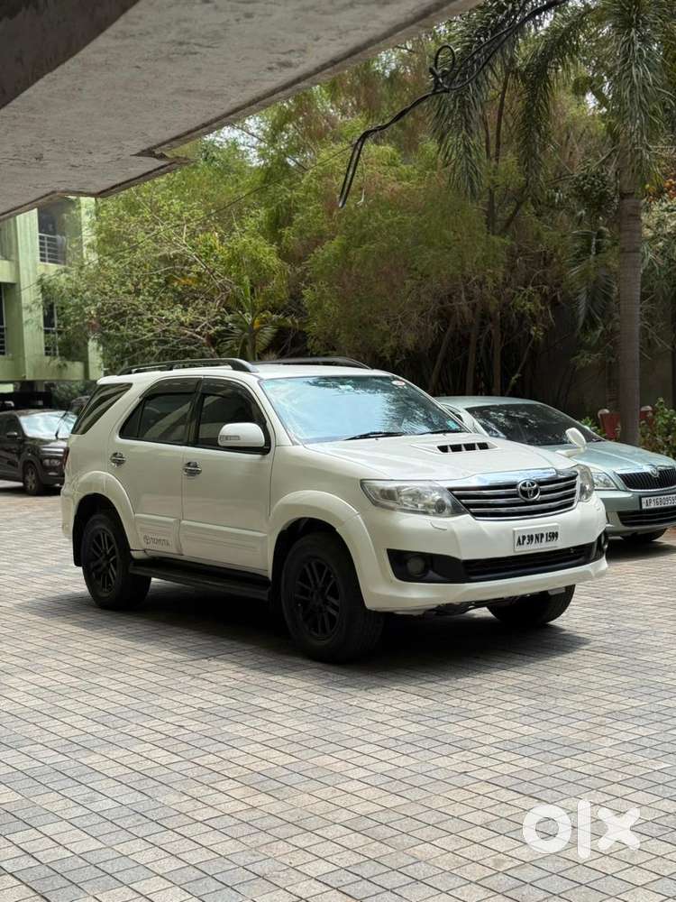 Toyota Fortuner 2011-2016 4x2 At, 2013, Diesel