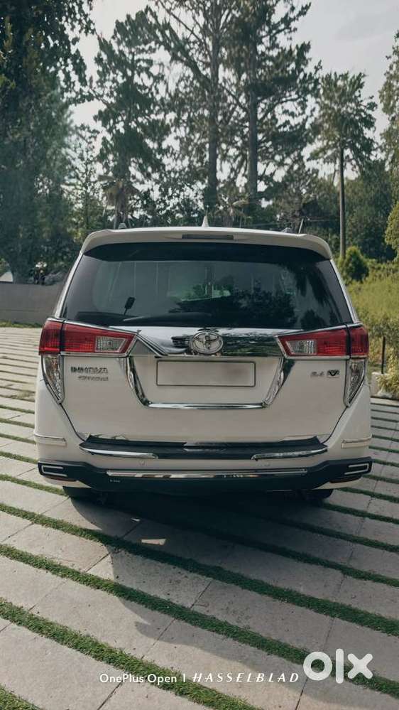 Toyota Innova Crysta 2.4 V, 2018, Diesel