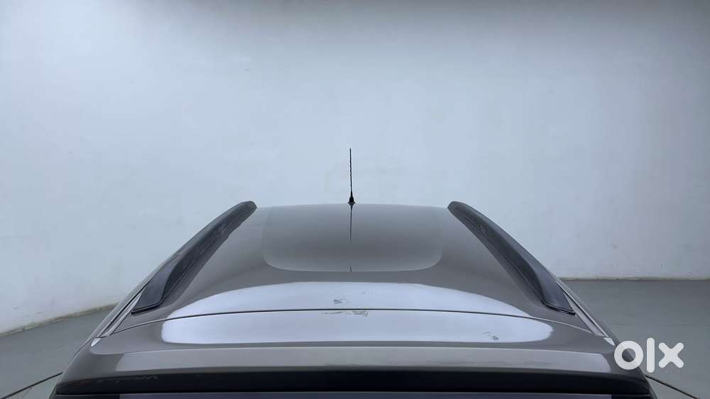 Renault Kwid 2019-ongoing 1.0 Rxt Amt (o), 2018, Petrol