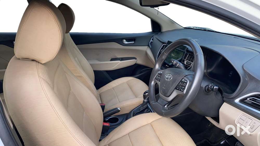 Hyundai Verna 1.5 Sx Vtvt Ivt, 2022, Petrol