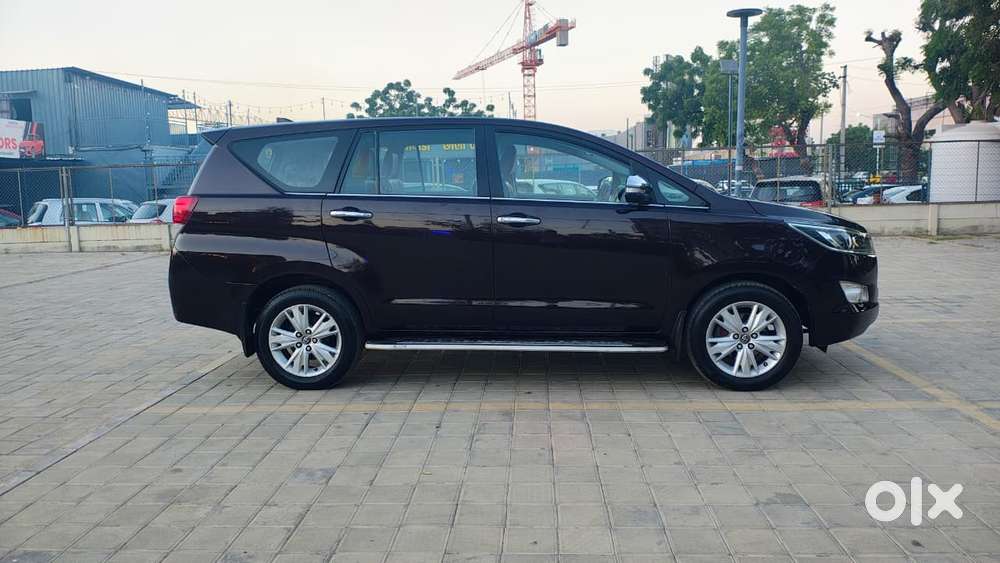 Toyota Innova Crysta 2.8z Automatic, 2017, Diesel