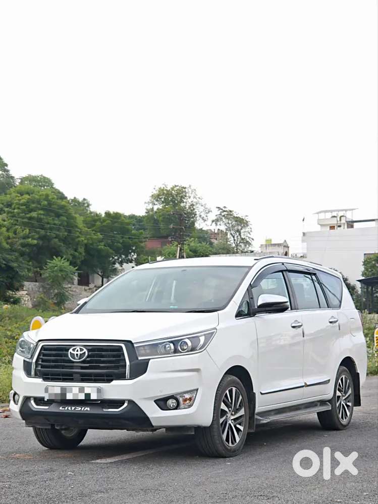 Toyota Innova Crysta 2.4 Z Diesel Manual 2024