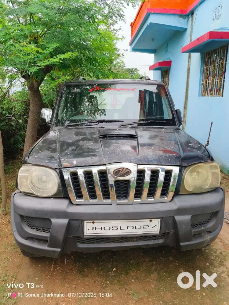 Mahindra Scorpio  2005