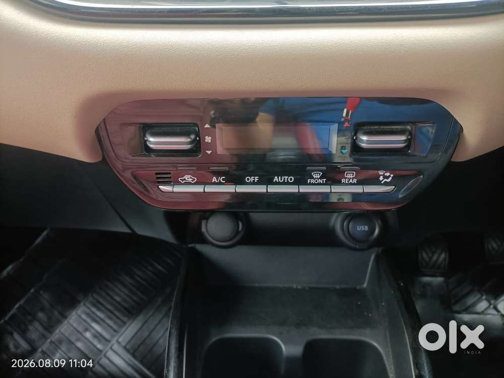 Toyota Glanza G Smart Hybrid, 2025, Petrol