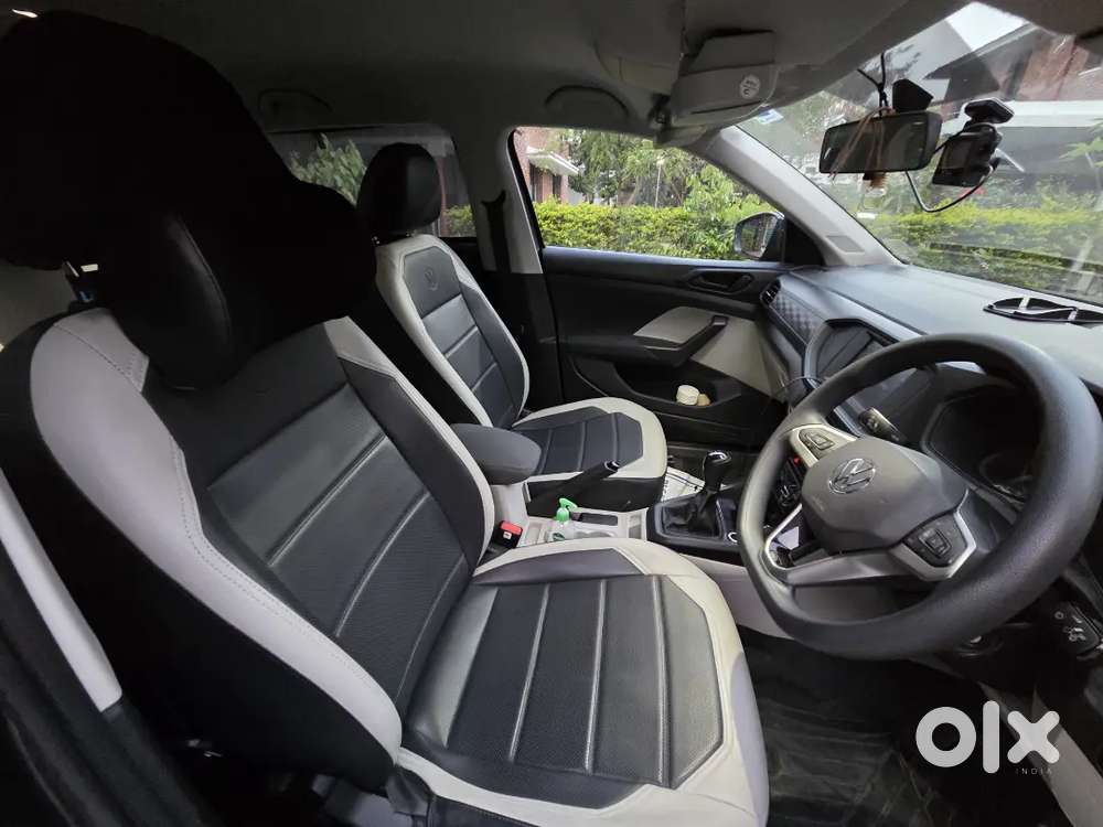 Volkswagen Taigun 2022 Petrol 26500 Km Driven / Extended Warranty 2028