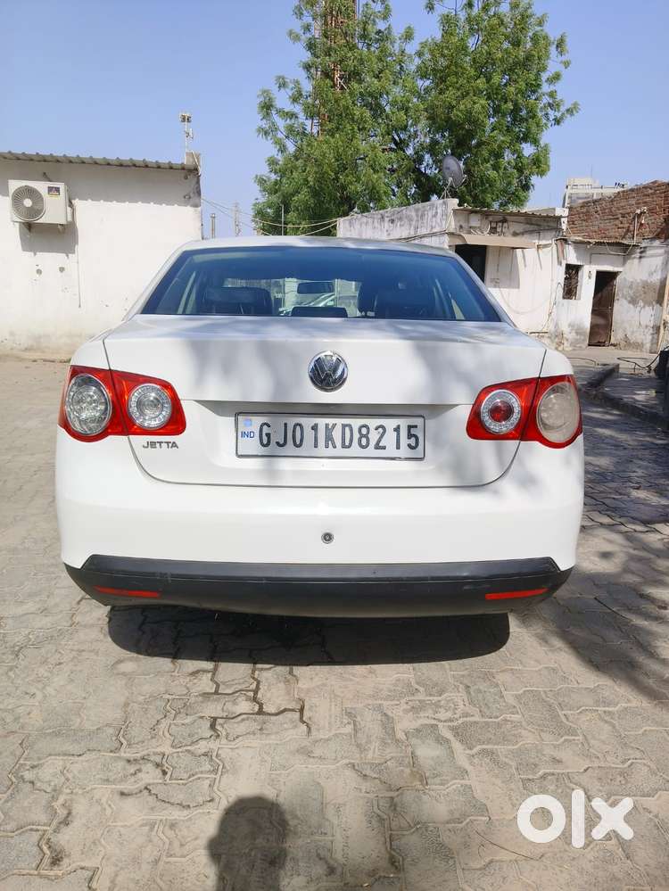 Volkswagen Jetta 1.6 Trendline, 2010, Petrol