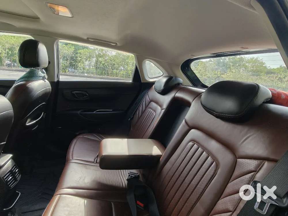 Hyundai I20 Asta (o) Manual (2023 March) - Bh Registration
