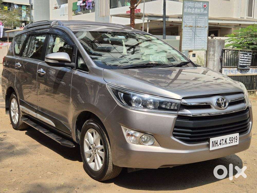 Toyota Innova Crysta 2.4 Vx Mt 8s, 2016, Diesel
