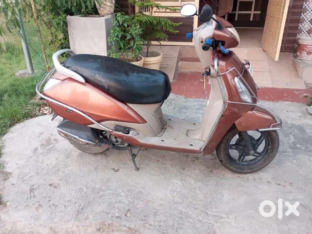 Scooty - Buy & Sell Second Hand Scooty in Ramesh Nagar, Used