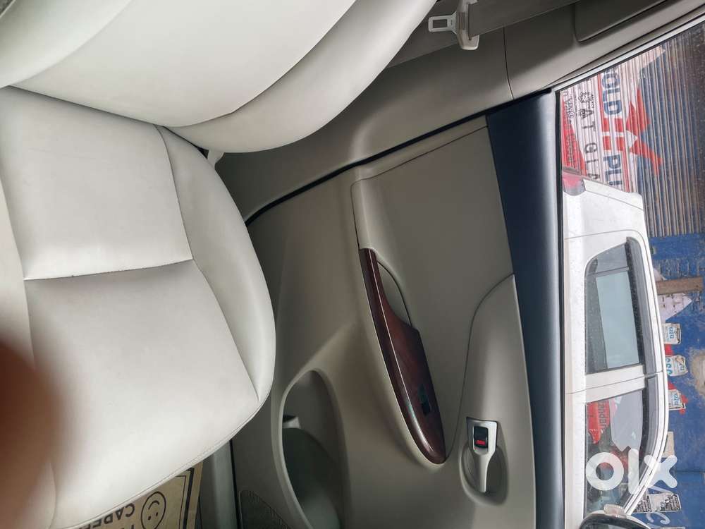 Toyota Corolla Altis 2012