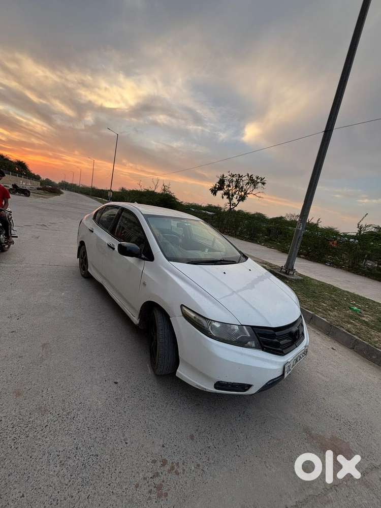 Honda City Zx 2012 Cng & Hybrids Good Condition