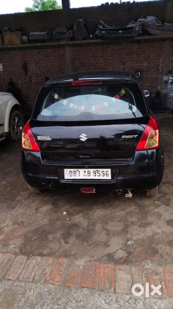 Maruti Suzuki Swift 2007 Petrol 80000 Km Driven