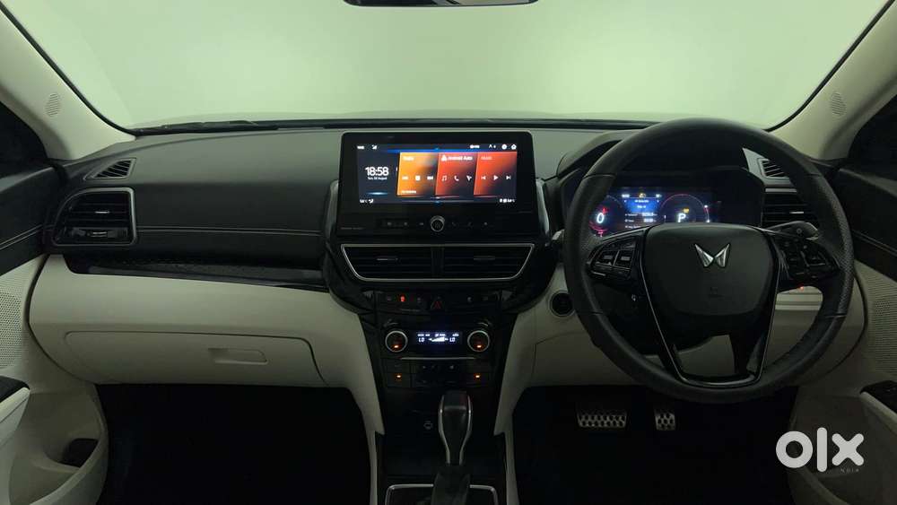 Mahindra Xuv 3xo Ax7l 1.2 Petrol At (pg), 2024, Petrol