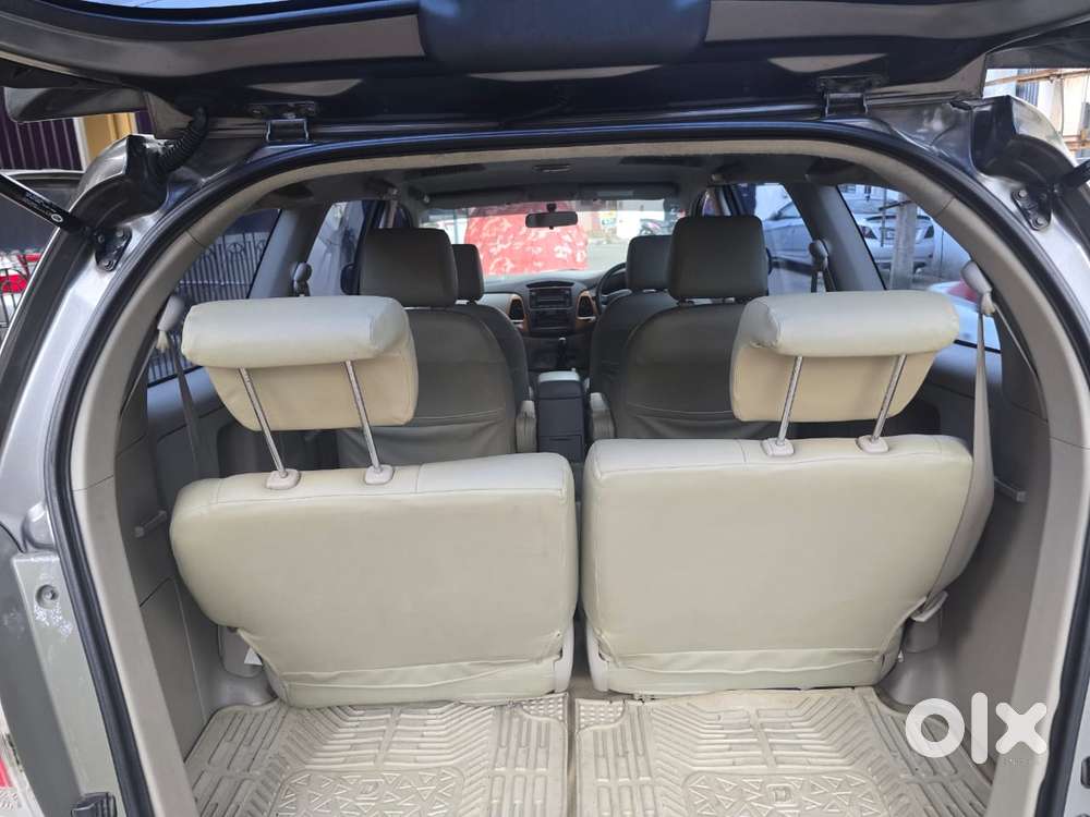 Toyota Innova 2.5 V 7 Str, 2009, Diesel