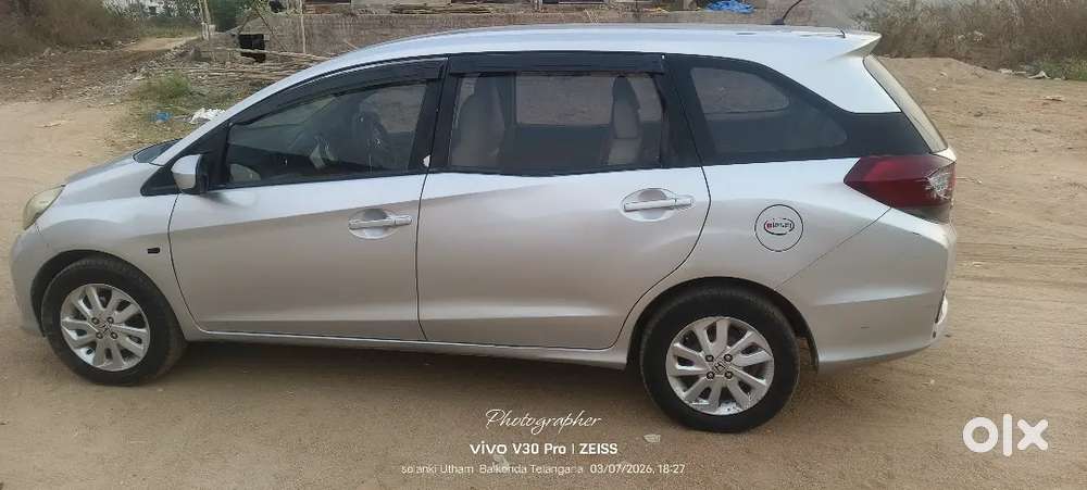 Honda Mobilio 2014 Diesel 240000 Km Driven