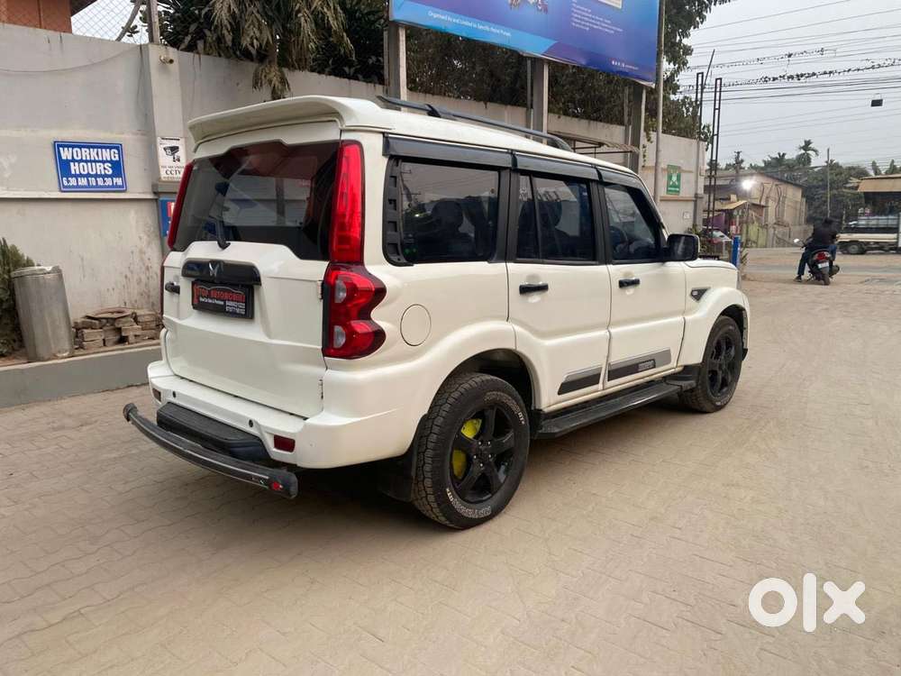 Mahindra Scorpio S11 Mt 7s, 2023, Diesel