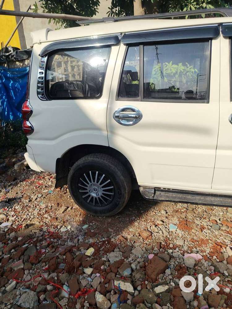 Mahindra Scorpio Facelift, 2016, Diesel