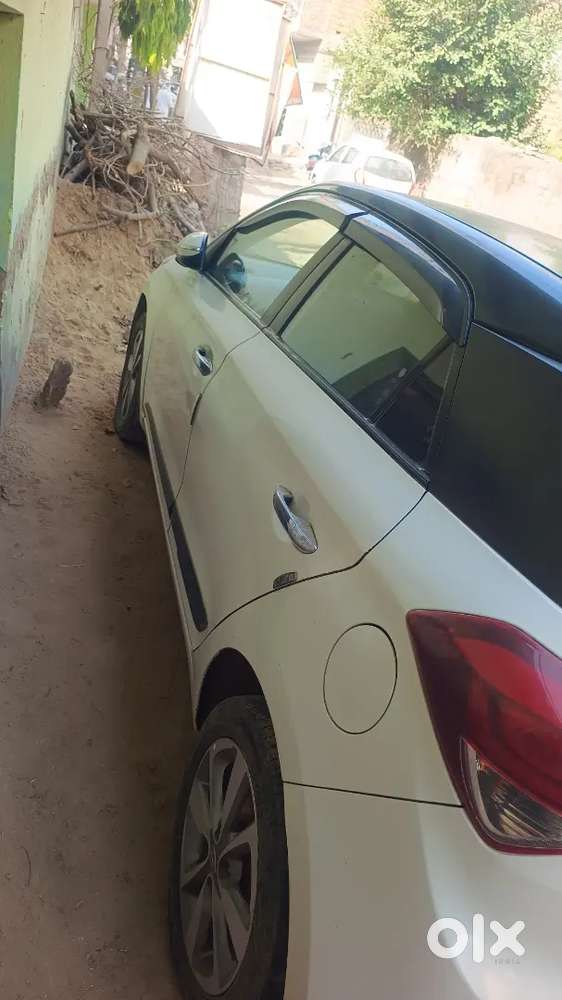 Hyundai Elite I20 2015 Cng & Hybrids 170000 Km Driven