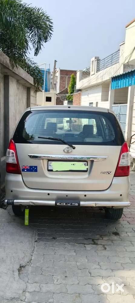 Toyota Innova 2012 Diesel 2nd Owner