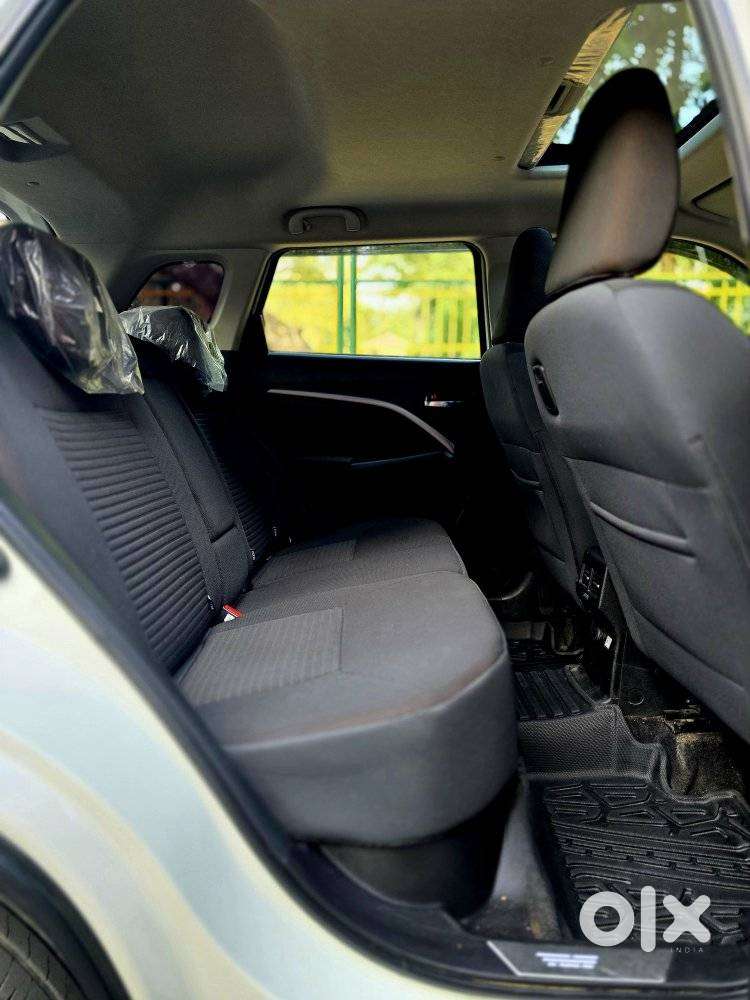 Maruti Suzuki Brezza 1.5 Zxi Smart Hybrid, 2023, Petrol