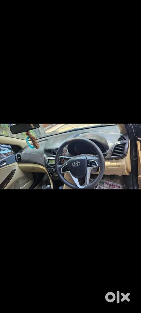Hyundai Verna 1.6 Vtvt, 2011, Petrol