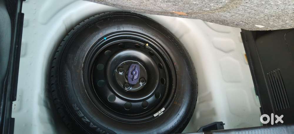 Maruti Suzuki Swift 1.2 Vxi (o), 2024, Petrol