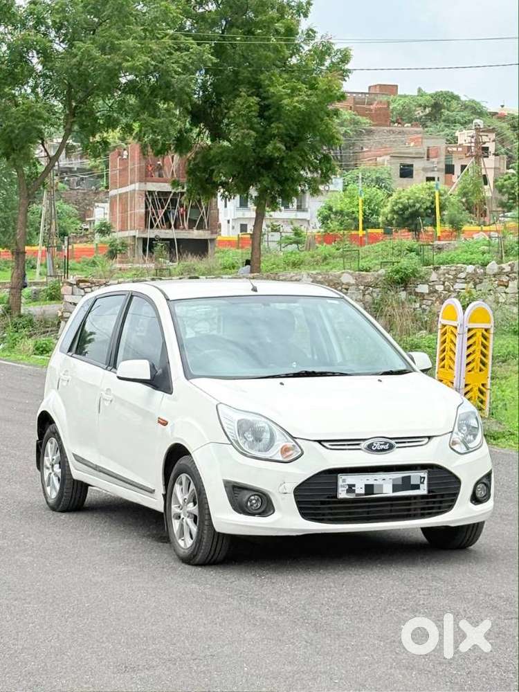 Ford Figo 1.5d Titanium Mt, 2015