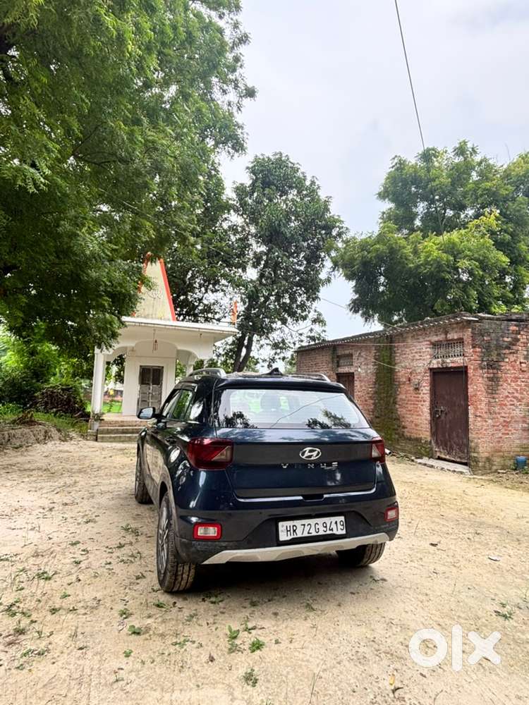 Hyundai Venue Petrol 2022