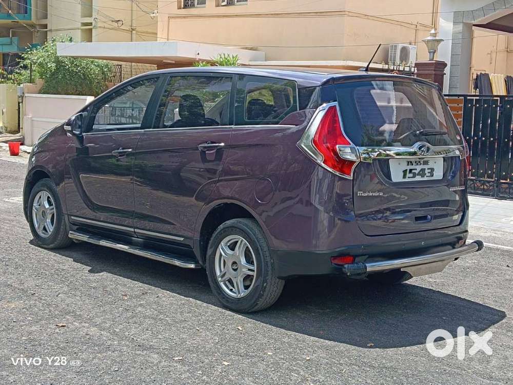 Mahindra Marazzo M6, 2019, Diesel