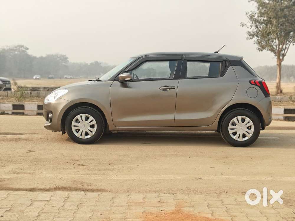 Maruti Suzuki Swift Vxi + Manual, 2022, Petrol