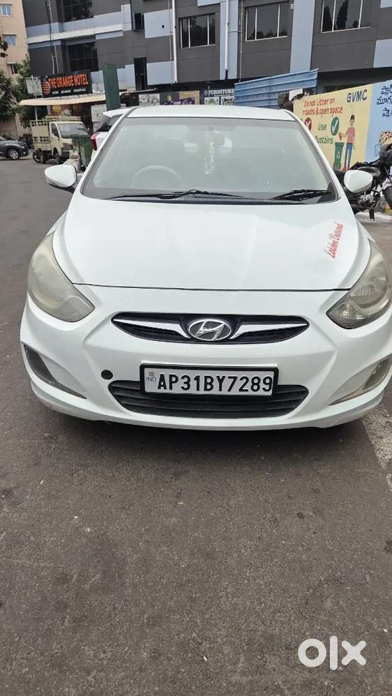 Hyundai Verna 2012 Diesel Manual 136000 Km