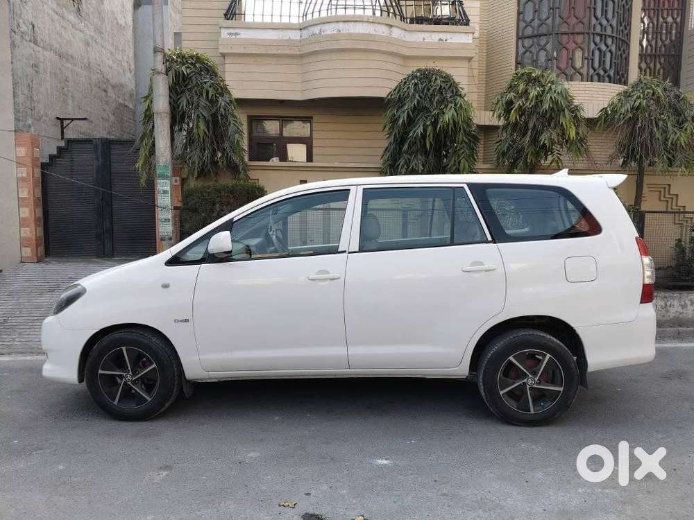 Toyota Innova 2.5 G (diesel) 7 Seater, 2011, Diesel