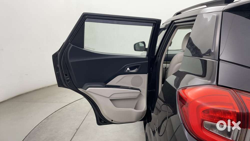 Mahindra Xuv300 W8 Option, 2021, Petrol