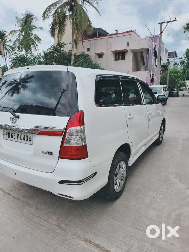 Toyota Innova 2013 Diesel Well Maintained