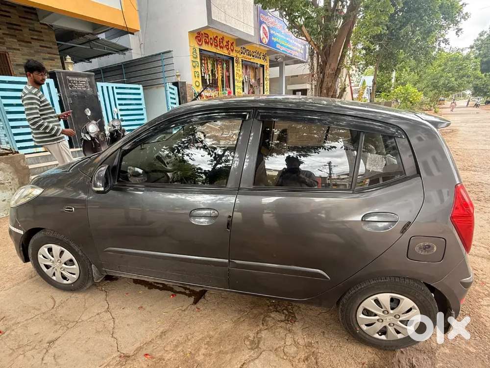 Hyundai I10 Sportz Petrol 2011