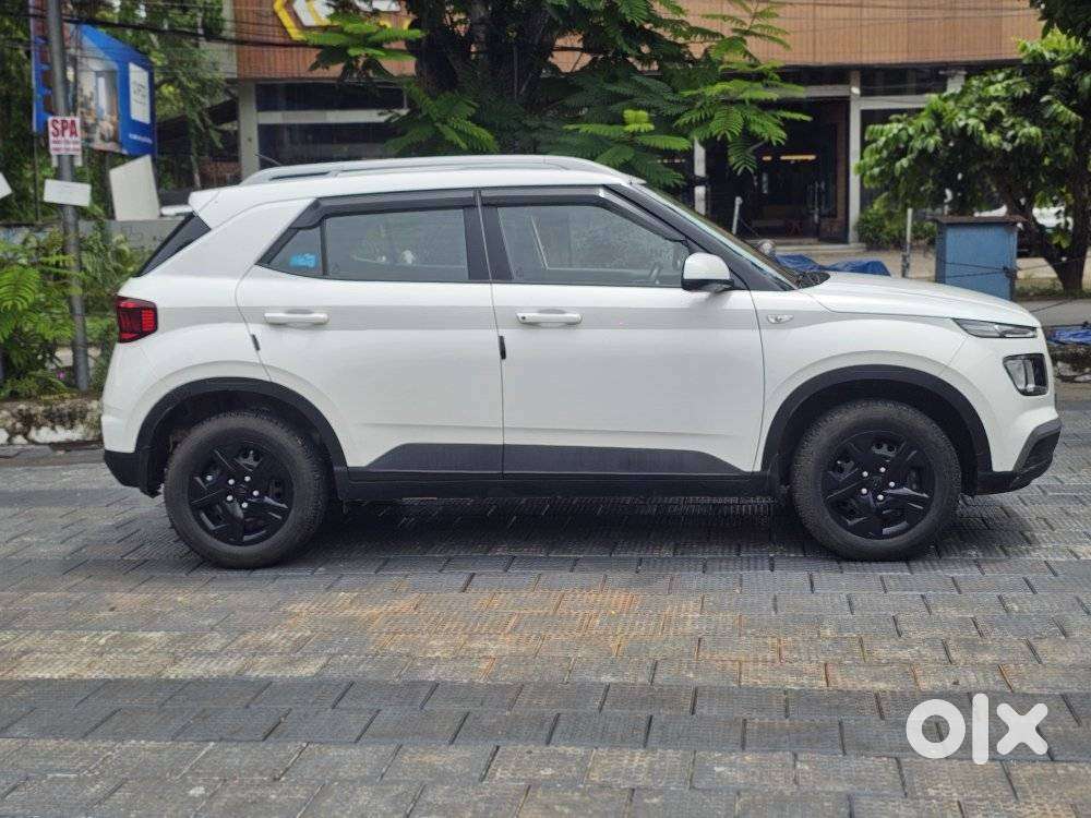 Hyundai Venue S 1.2 Petrol, 2019, Petrol