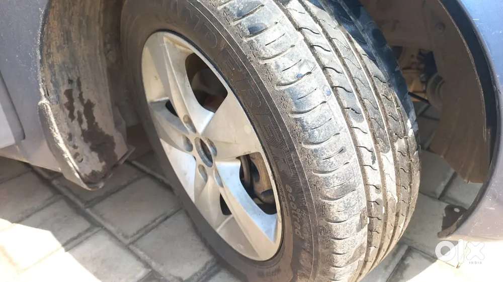 Hyundai New Elantra Mt 2013 Milage 20+