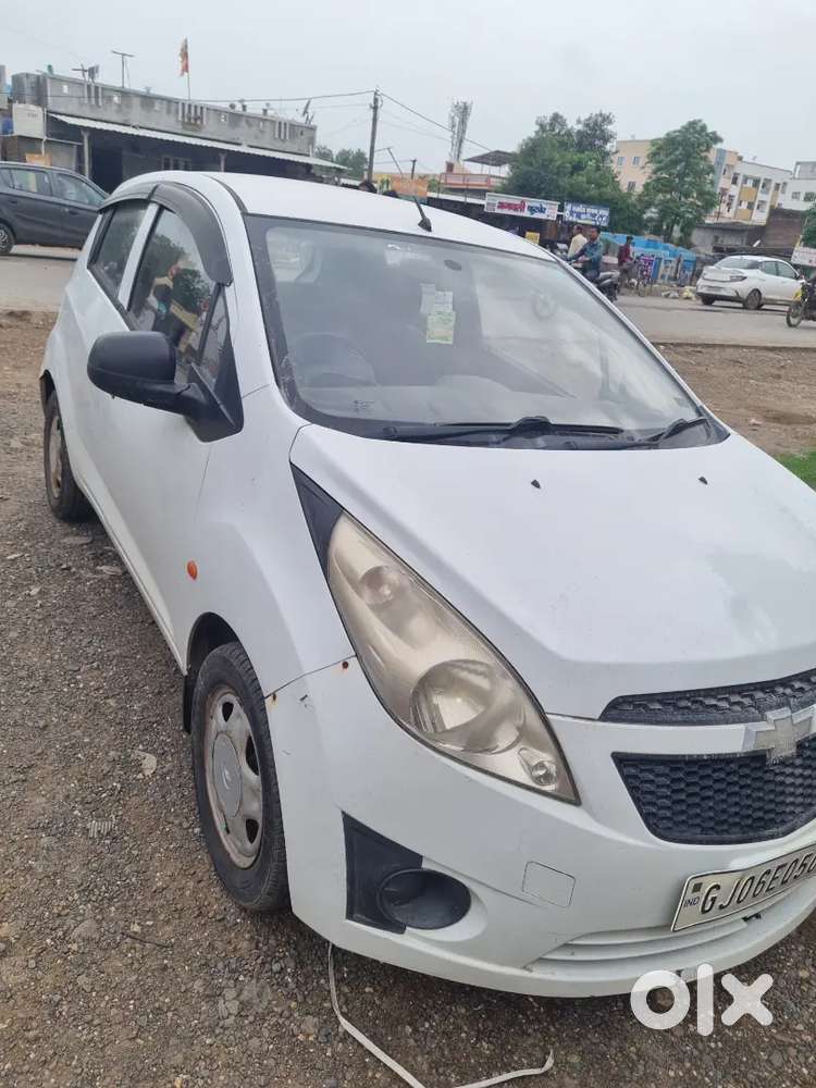 Chevrolet Beat Petrol 2012