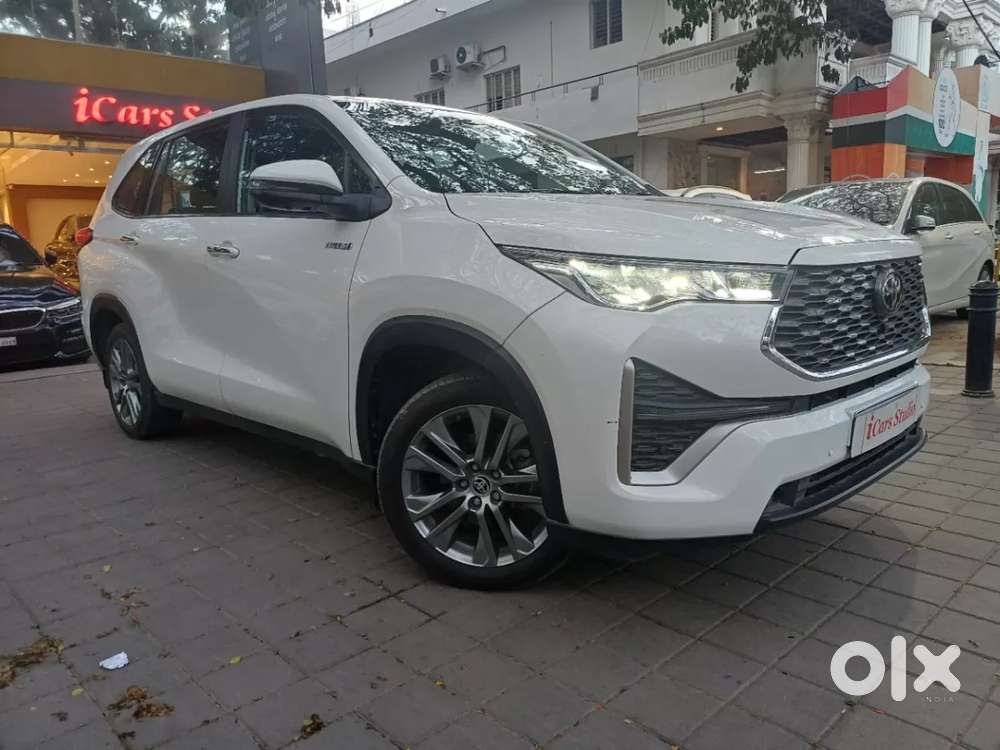 Toyota Innova Hycross 2.0 Zx (o) Hybrid 7 Str, 2024, Petrol