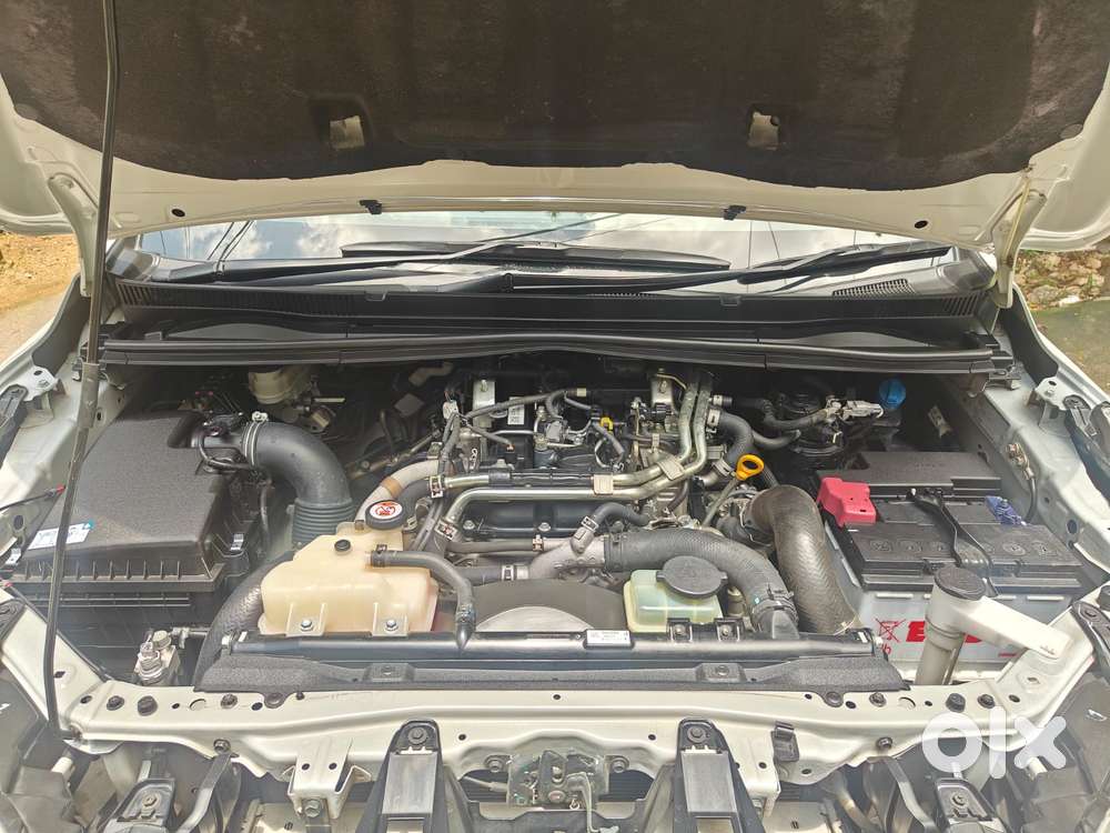 Toyota Innova Crysta 2.4 G Mt 8s, 2024, Diesel