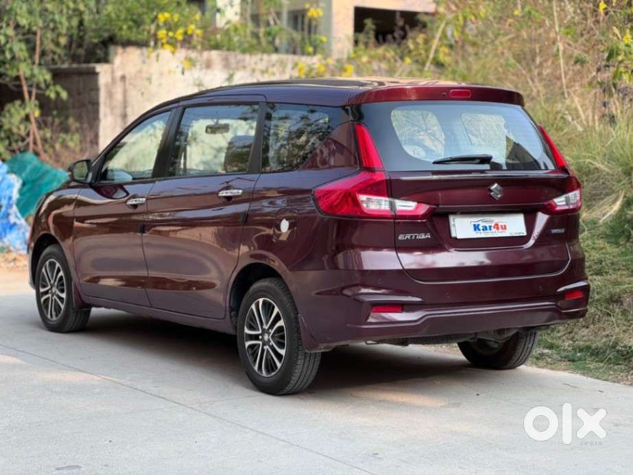 Maruti Suzuki Ertiga Zxi At Petrol, 2022, Petrol
