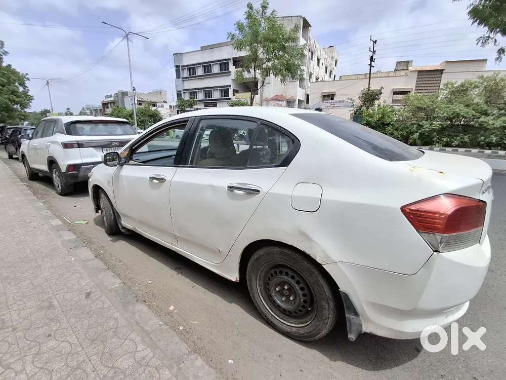 Honda City Hybrid Ehev 2010 Cng & Hybrids 50000 Km Driven