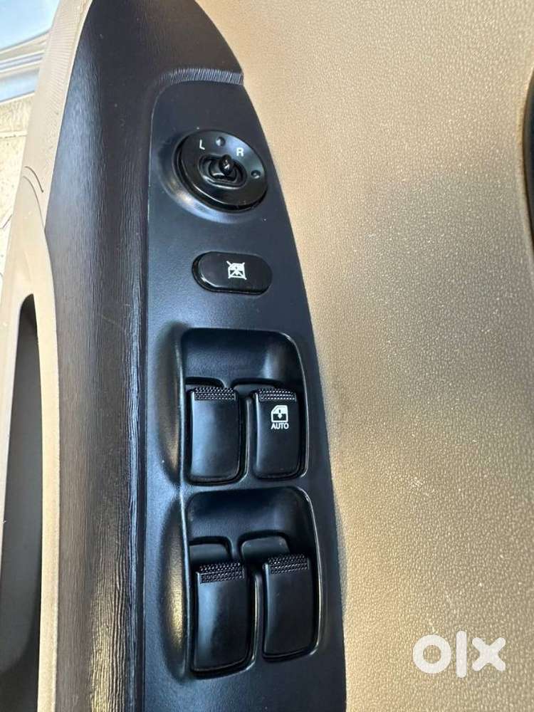 Hyundai I10 Sportz At, 2012, Petrol