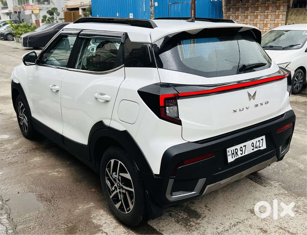 Mahindra Xuv 3xo Ax5 Ds Mt, 2025, Diesel