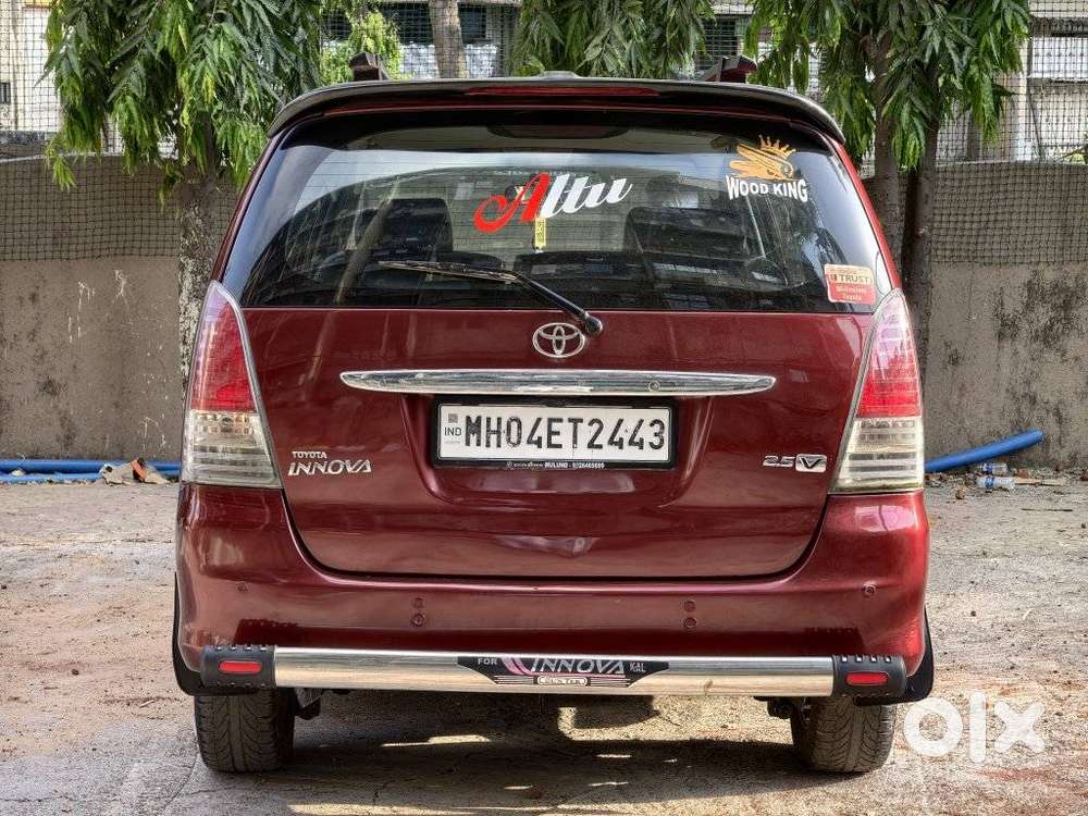 Toyota Innova 2.5 Vx 8 Str Bs-iii, 2011, Diesel