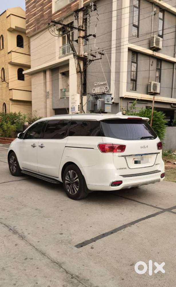 Kia Carnival Limousine Plus 7 Str, 2022, Diesel