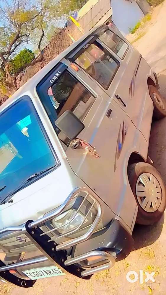 ओमनी वेन बेचना है