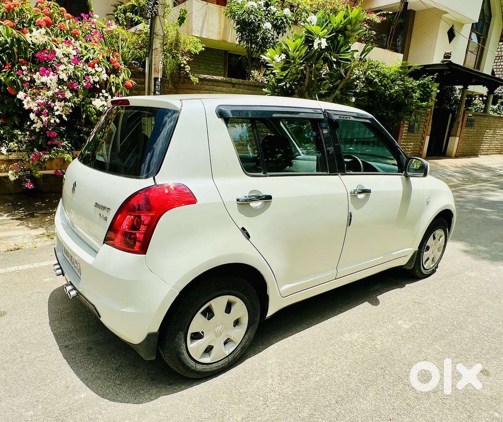 Maruti Suzuki Swift 1.2 Vxi (o), 2011, Petrol