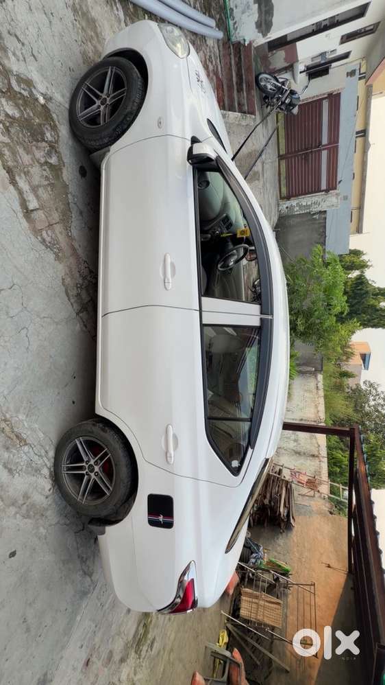Nissan Sunny Petrol Manual 2014