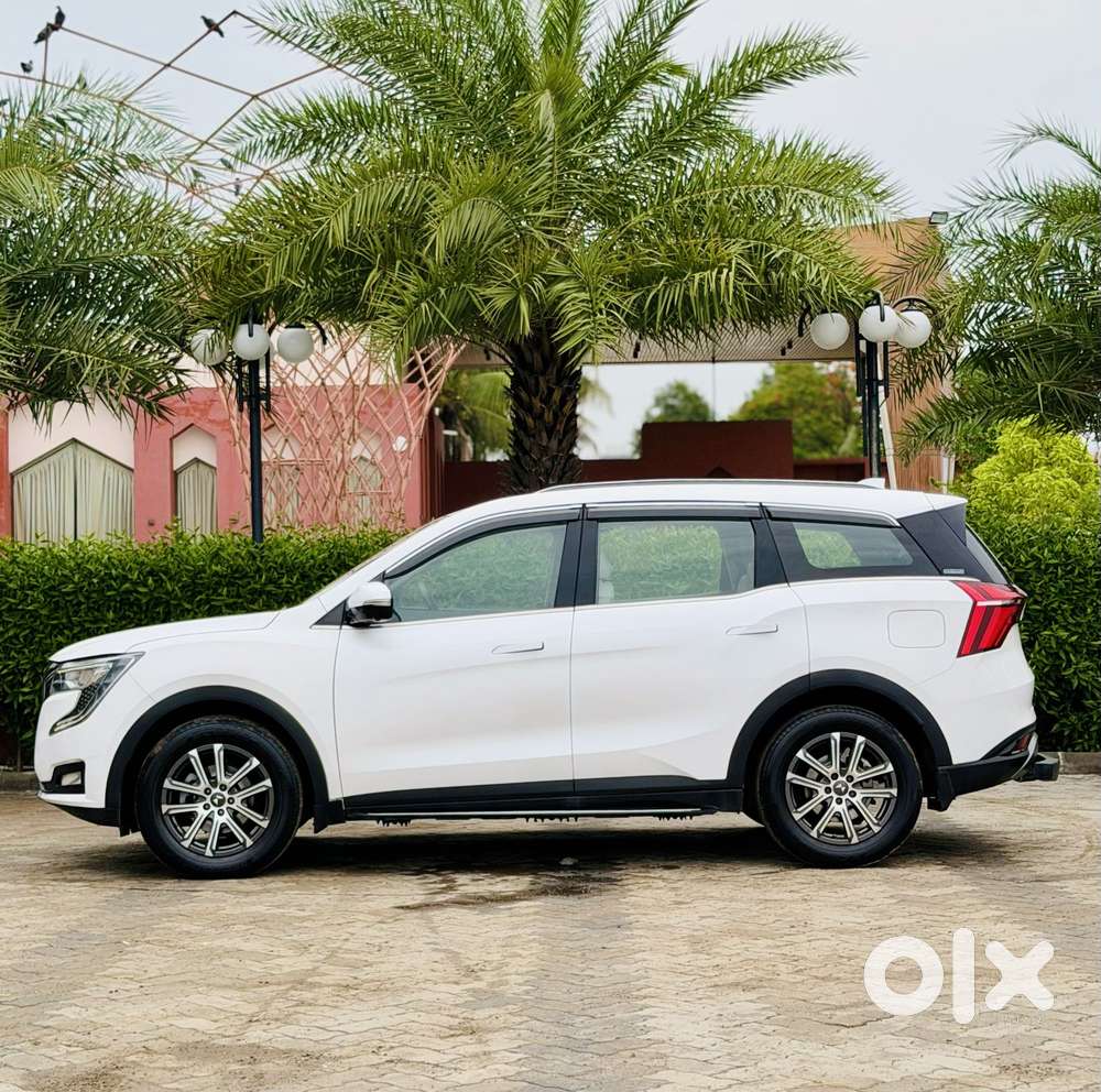 Mahindra Xuv700 2.2 Ax 7 Diesel At Luxury Pack Str Awd, 2023, Diesel